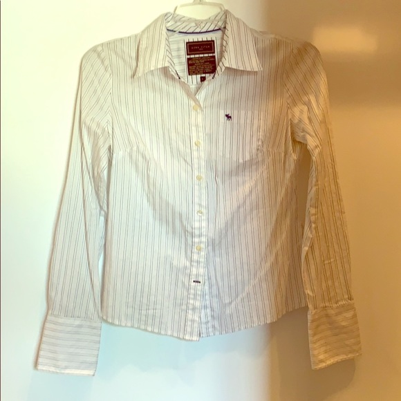A&F Classy Button Down▪️ - Picture 1 of 4